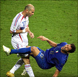 Zidane! Zidane! He did it! He did it...
